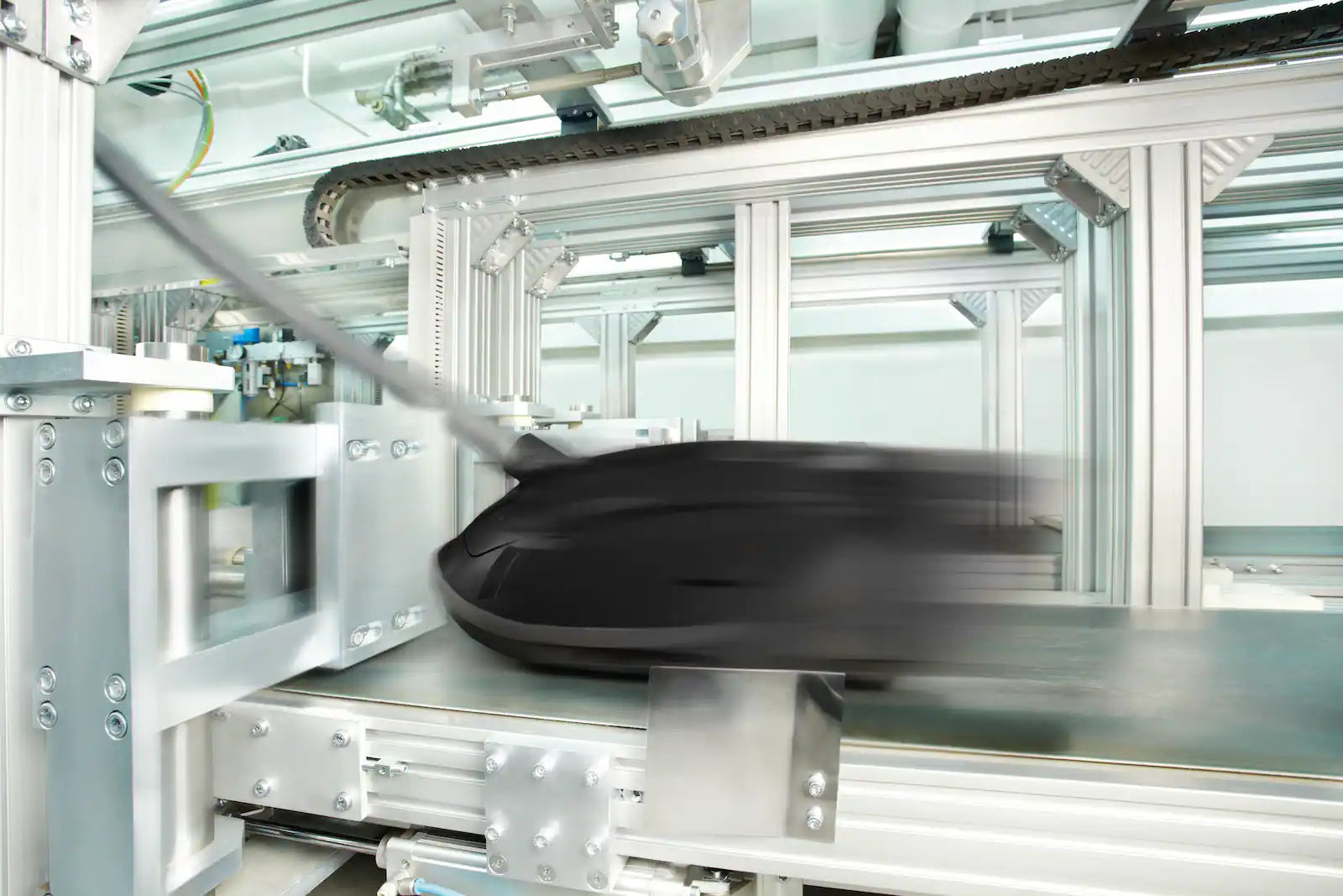 Miele Canister Vacuum Guard L1 Electro – Titanium