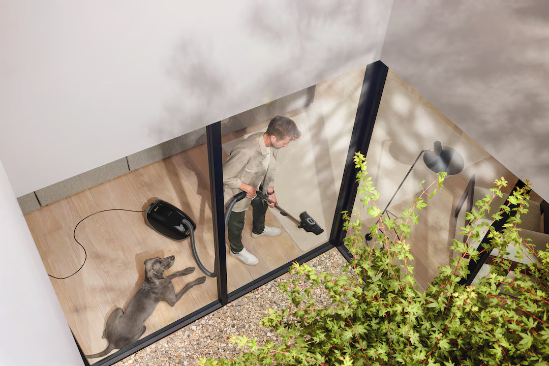 Miele Canister Vacuum Guard M1 Cat & Dog – Obsidian Black