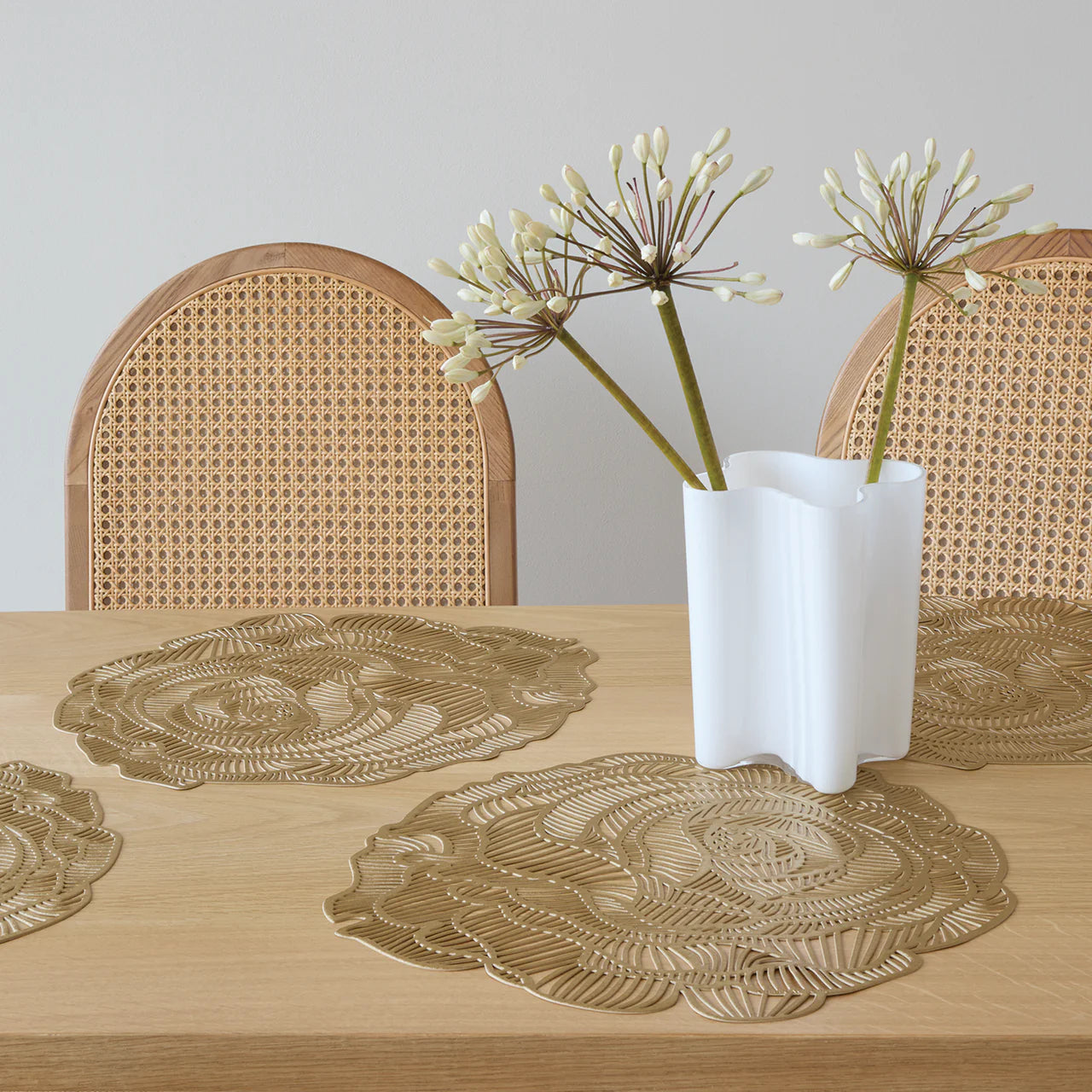 Chilewich Round Rose Placemats - Brass