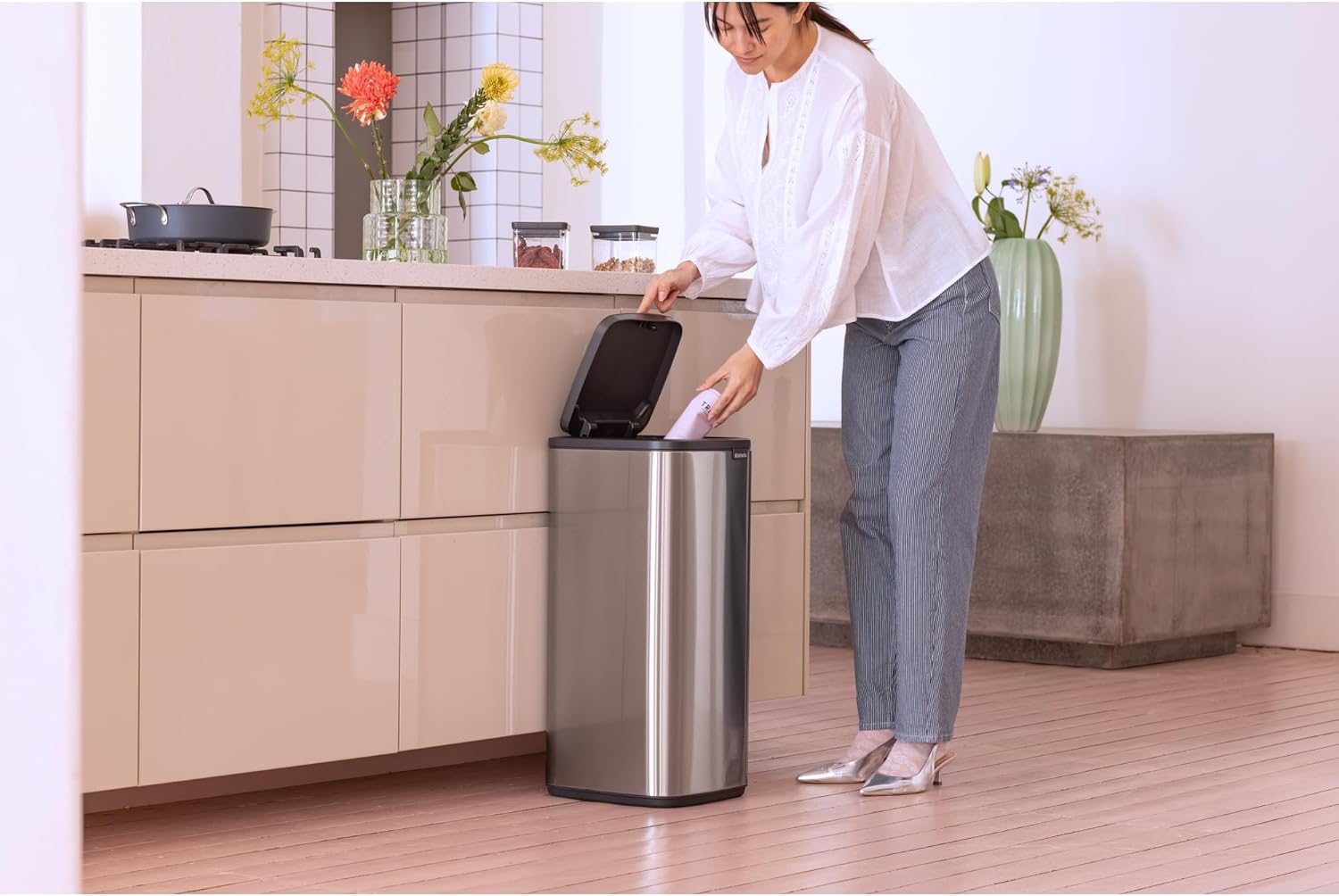 Brabantia Bo Step-On 8 Gallon Trash Can – FPP Matte Steel – LOCAL UPPER EAST SIDE DELIVERY ONLY (Copy) (Copy)
