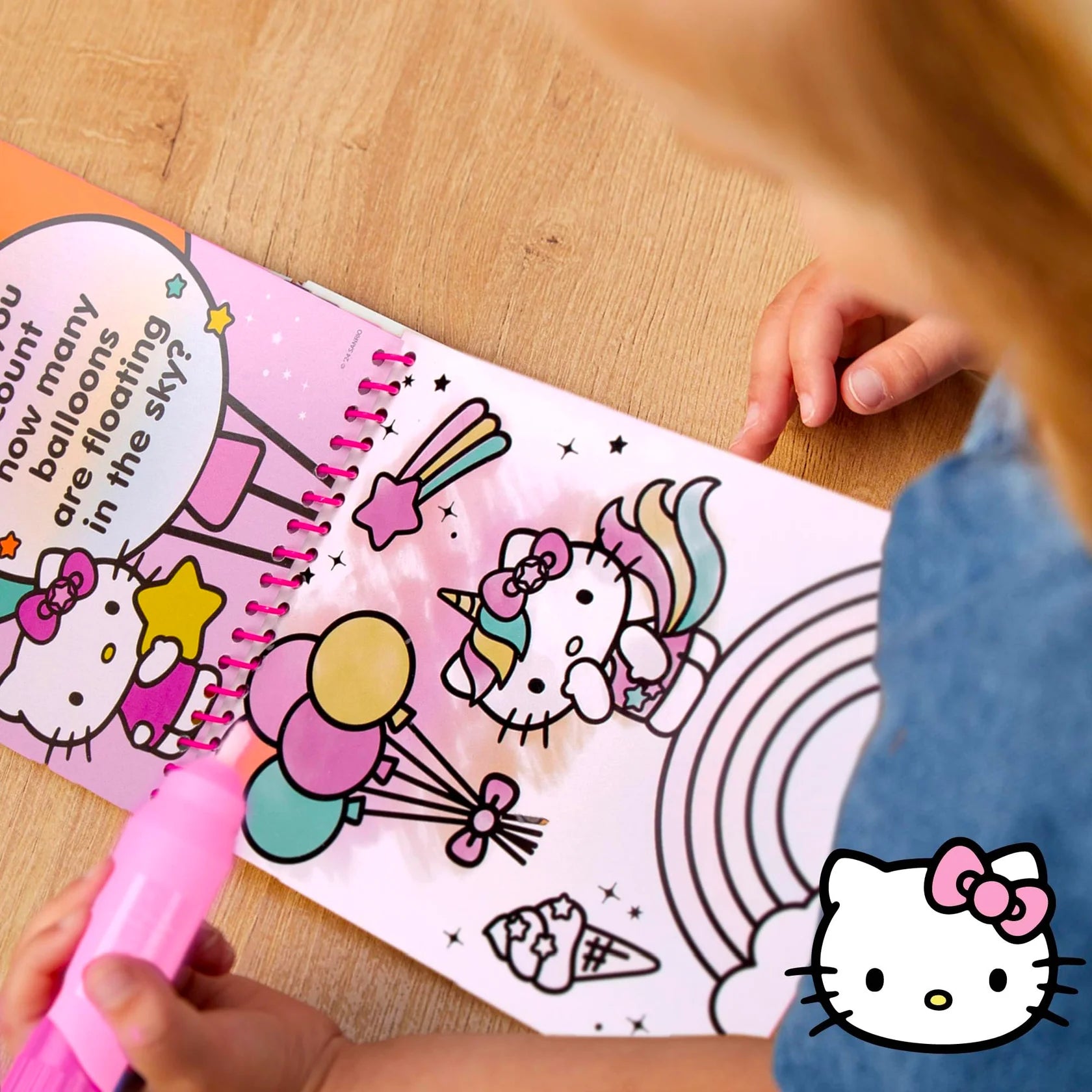 Hello Kitty Aqua Art Pad para niños