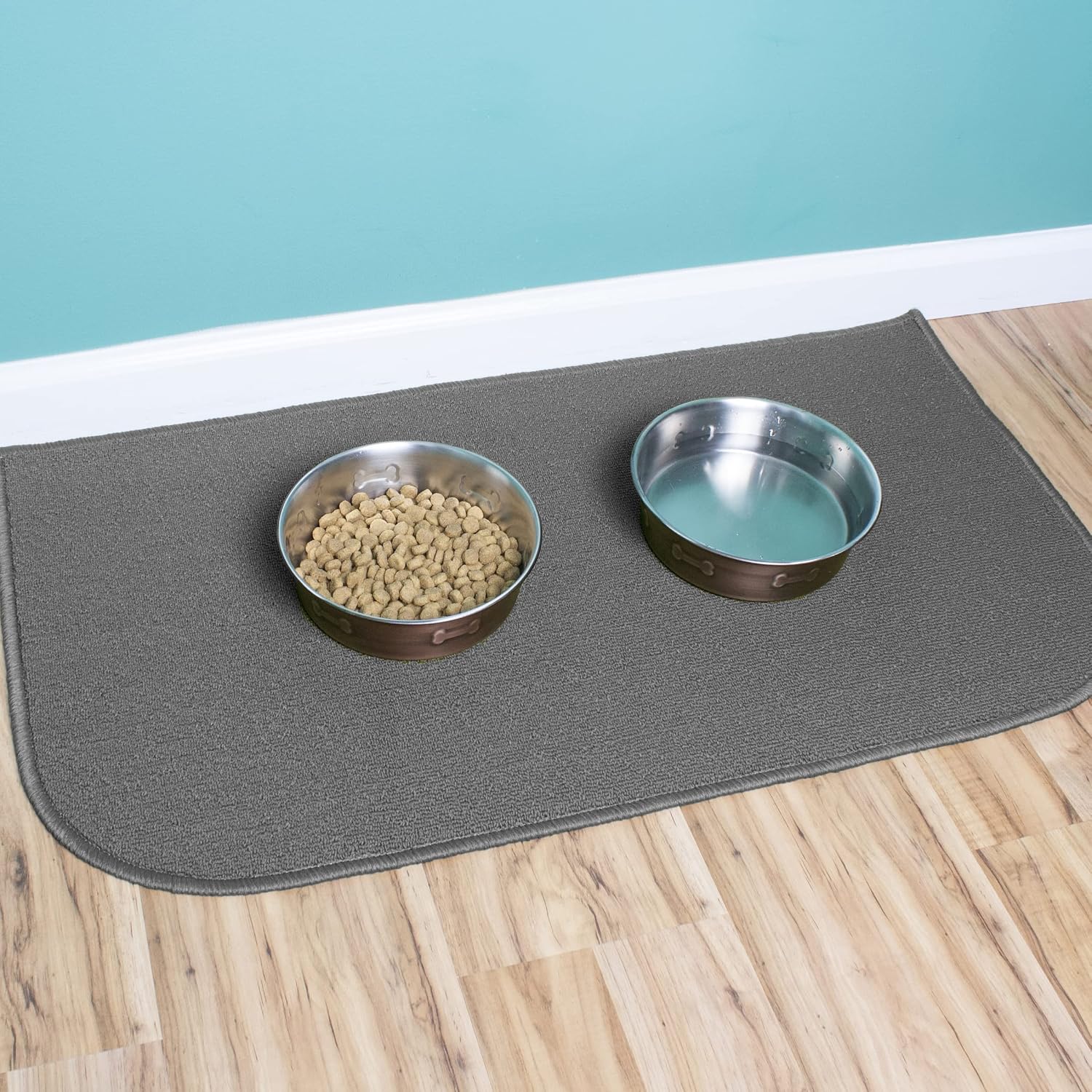 Ritz Solid Stain Resistant Accent Rug – Gray – 18" x 30"
