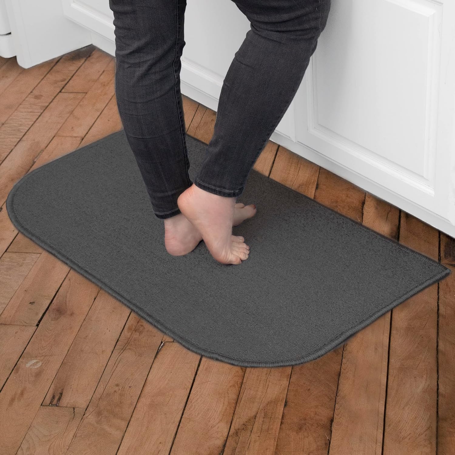 Ritz Solid Stain Resistant Accent Rug – Gray – 18" x 30"
