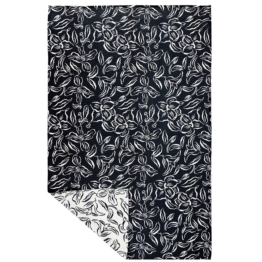 MU Kitchen Vibe Dish Towel – 18" x 30" – Black Water Lily