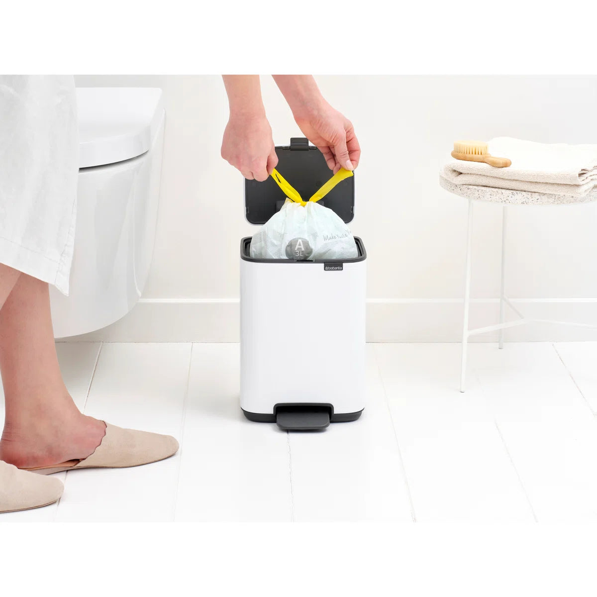 Brabantia Bo Petite Step-On Trash Can – 1.1 Gal – White