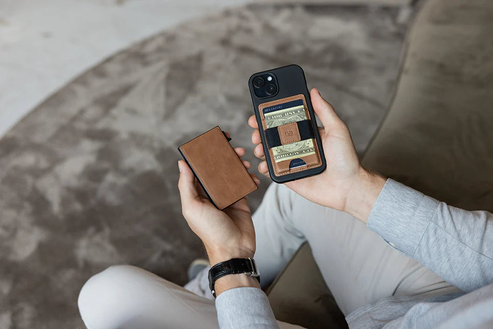 Garzini Magsafe Dual Functionality Leather Wallet & Metal Card Holder – Brown