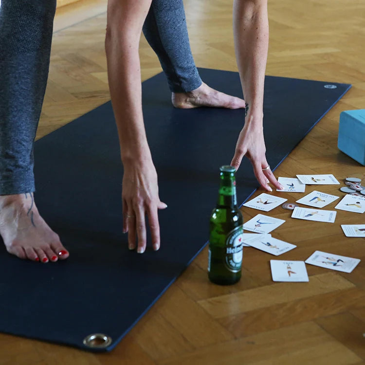 Kikkerland Beer Yoga Game