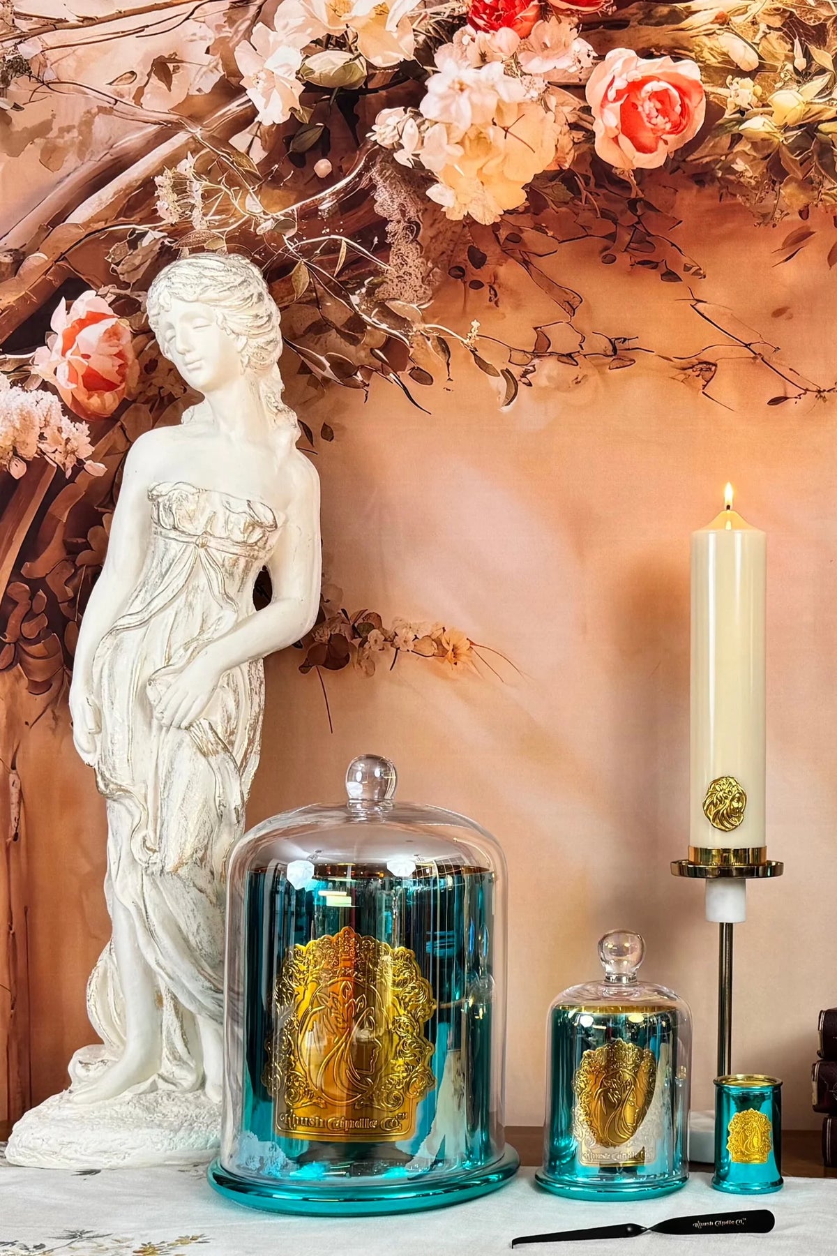 Khush Candle La Ramla Collection –  3 Wick Aqua Lacquer Candle – 35 oz