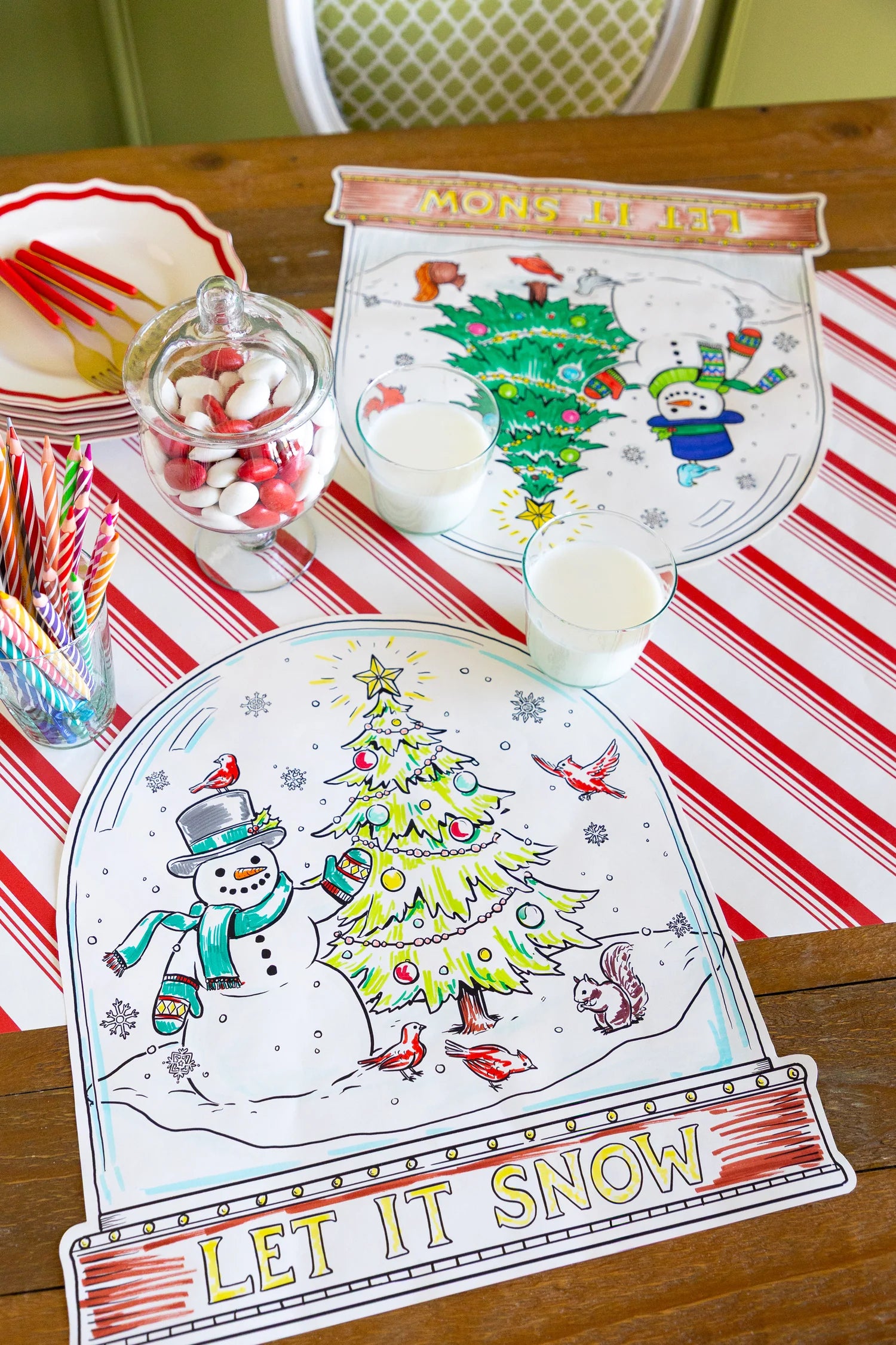 Hester & Cook Die-cut Coloring Paper Placemats – Snow Globe – 12 Pack