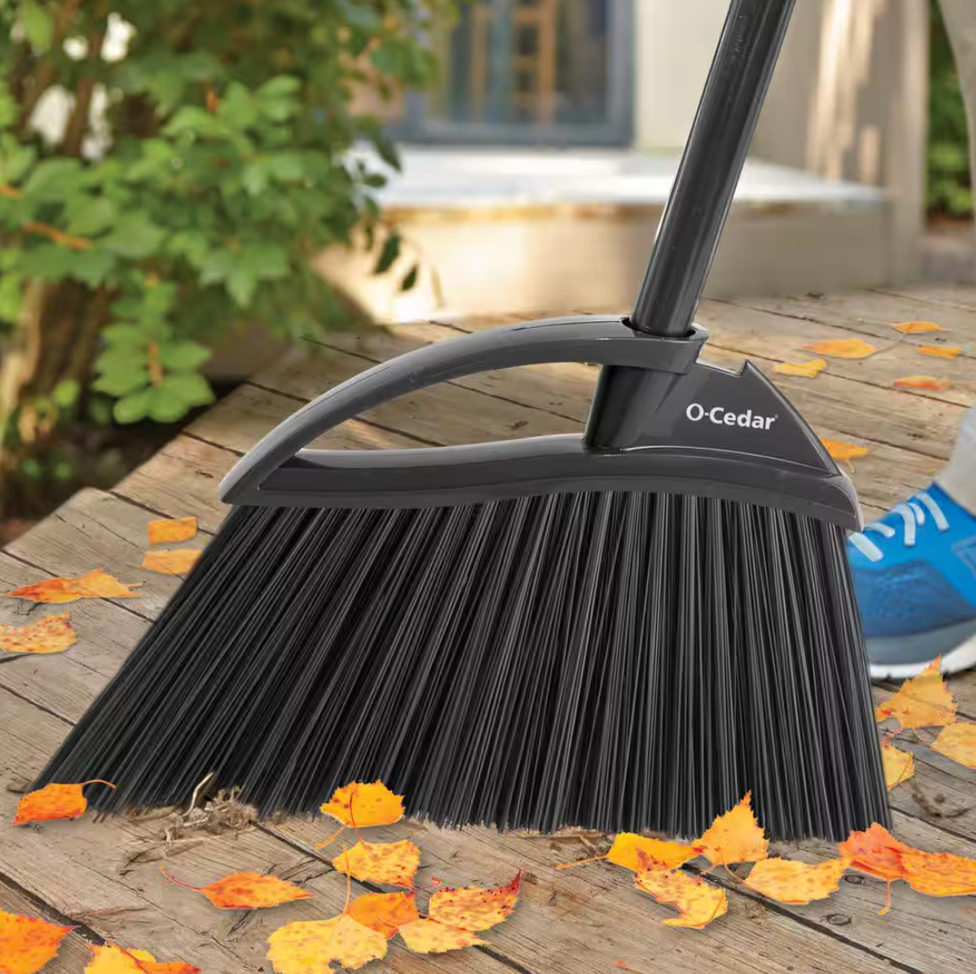 O-Cedar PowerCorner Outdoor Broom – Black/Grey – 14"