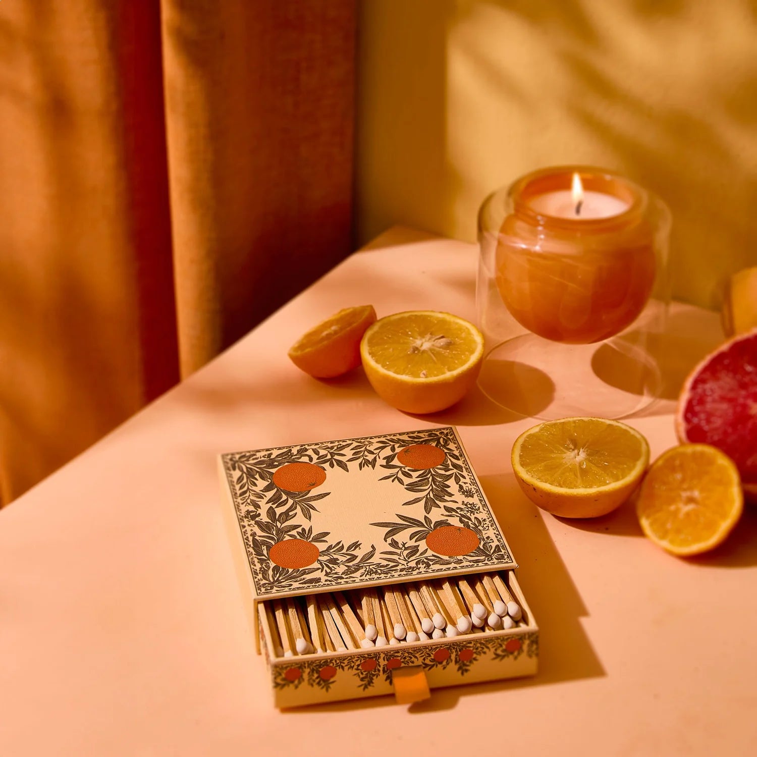 Skeem Classic Luna Candle With Wood Lid – Citrus & Rosemary – 9oz