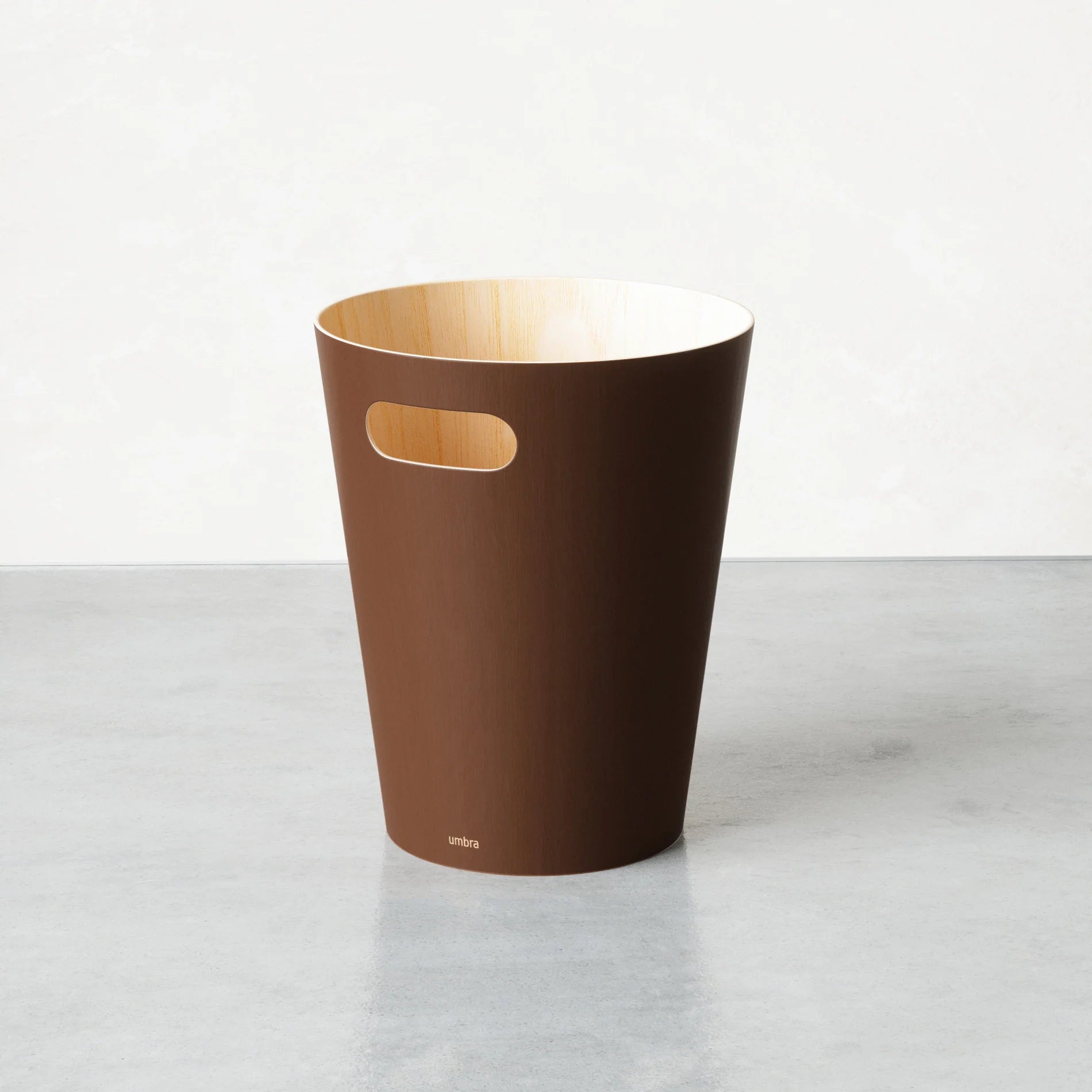 Umbra Woodrow Waste Can – Espresso