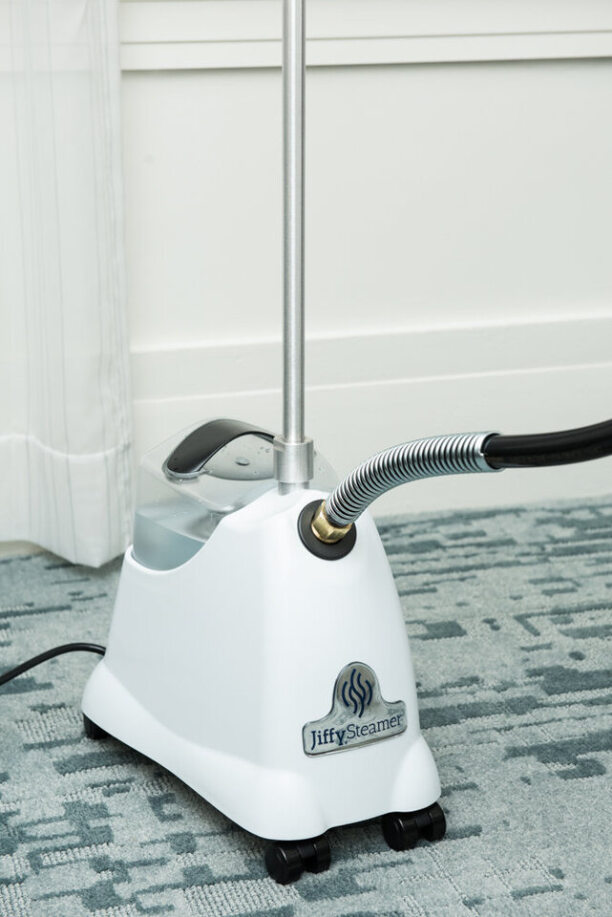 Jiffy Personal Clothing Steamer – Model: J-2000 Jiffy Personal Clothing Steamer – Model: J-2000