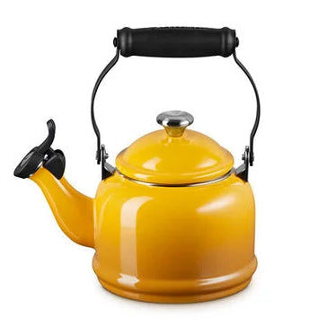 Le Creuset Demi Kettle – Nectar