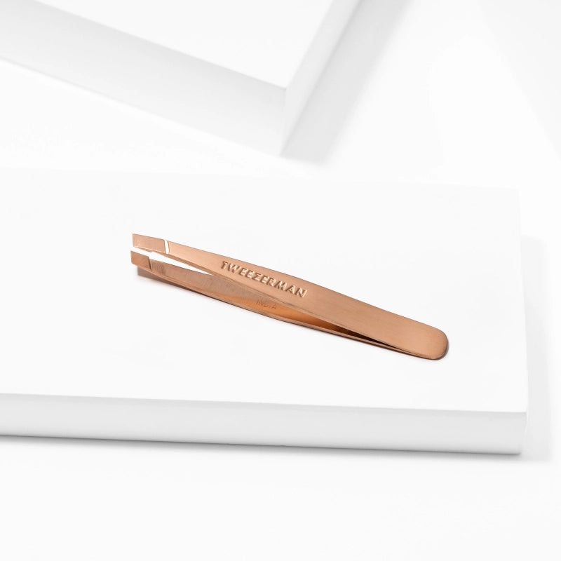 Tweezerman Mini Slant Tweezer – Rose Gold