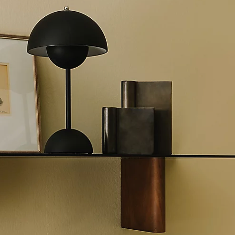 Flowerpot Portable Table Lamp VP9 Designed by Verner Panton – Matt Black