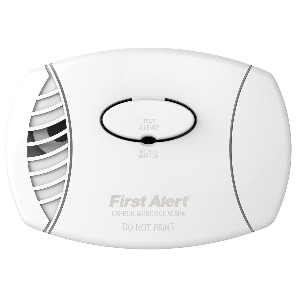 First Alert Plug-In Carbon Monoxide Alarm